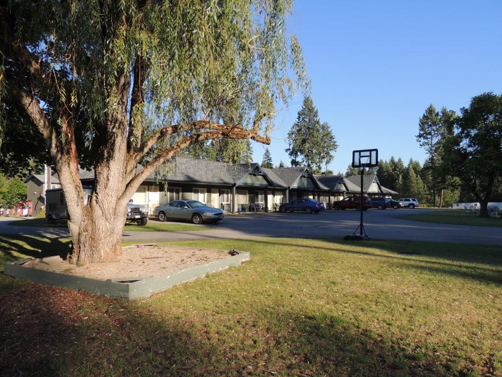 Motel New Horizon Christina Lake