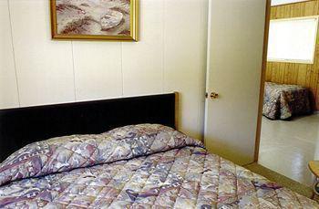 Motel New Horizon Christina Lake